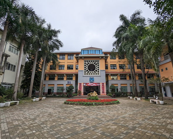 Khoa Quản trị và Kinh doanh - ĐH Quốc gia Hà Nội